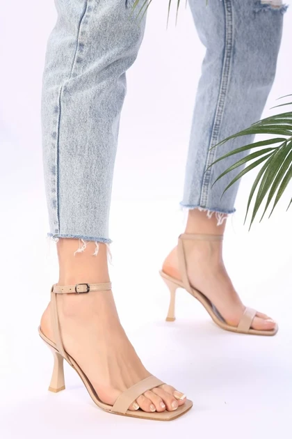 کفش پاشنه‌بلند کلاسیک زنانه shoeberry shoeberry