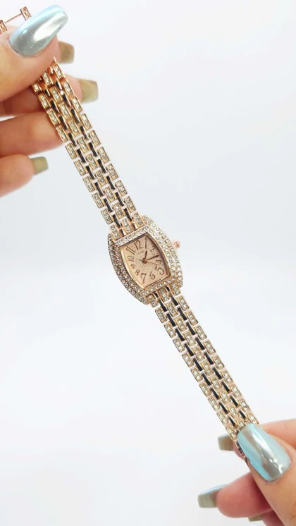 ساعت مچی زنانه مجلسی EHHE نگین‌دار با موتور کوارتز