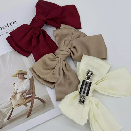 گیره مو پاپیون 1008151