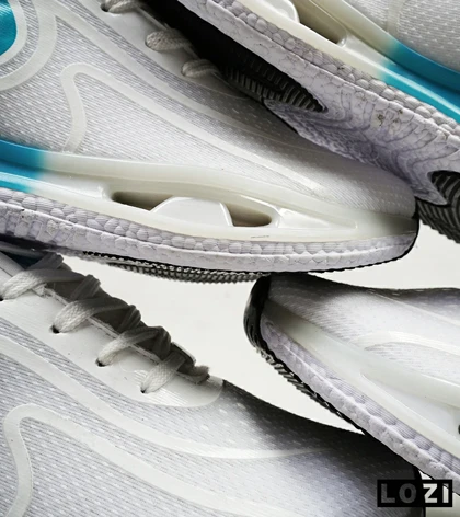 کفش کتانی مردانه سفید آبی NIKE pegasus 33