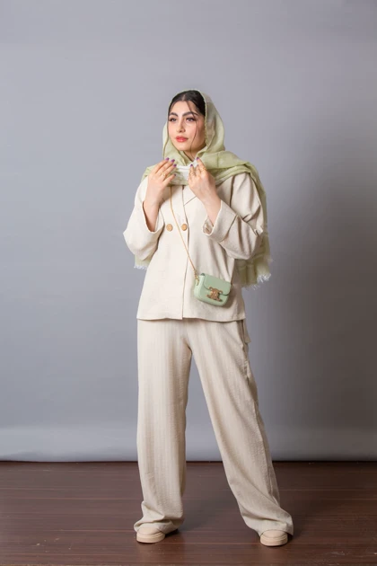 مانتو شلوار راه راه دو دکمه بغل چاک