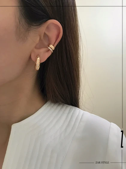 گوشواره حلقه‌ای نگین ستاره‌ای