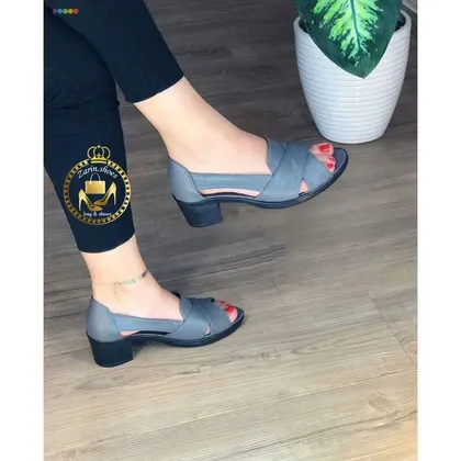 صندل طبی مجلسی و کارمندی زنانه مارال