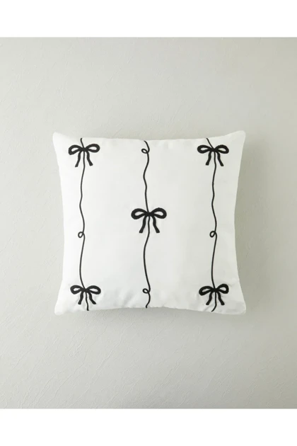 کوسن پرشده English Home مدل Ribbon پلی‌استر - مشکی - سفید