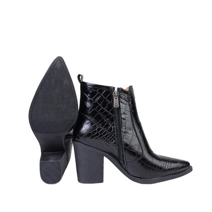 بوت چرم زنانه پاشنه‌دار 742