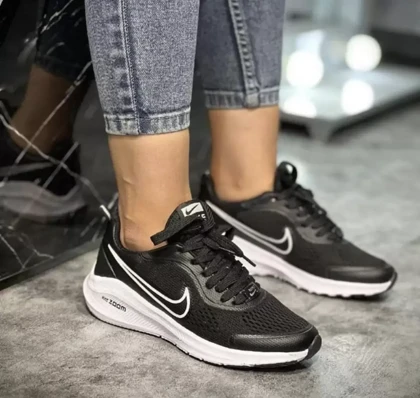 کتانی نایک زوم زنانه