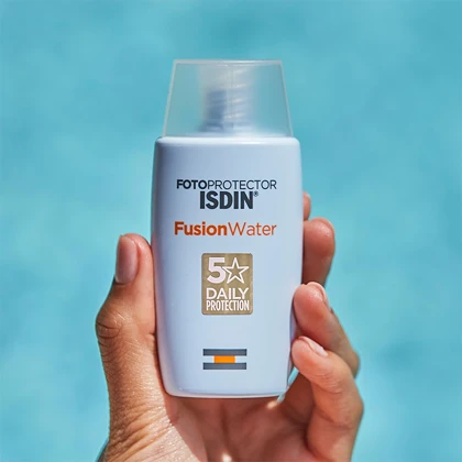 کرم ضدآفتاب ایزدین مدل فوتوپروتکتور Fusion Water SPF50
