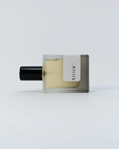 عطر زنانه مدل SILICA برند کلار کالکشن kelar collection
