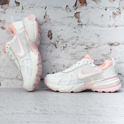 کفش کتانی زنانه نایک V2K سفید صورتی (Nike V2K White Pink) کد 2350
