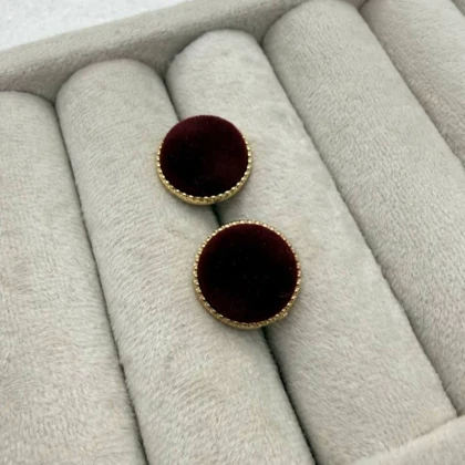 گوشواره مخمل زرشکی