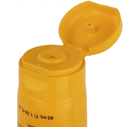 کرم ضد آفتاب بی رنگ لافارر با SPF50 مناسب پوست چرب و آکنه‌ای 40ml