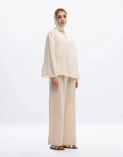 جلو دکمه پارچه چروک