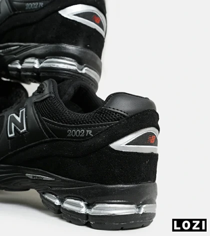 کفش کتانی مشکی NEW BALANCE 2002R