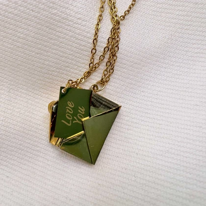 ست گردنبند دو نفره مدل «نامه و پاکت» | استیل با آبکاری طلایی (مشابه طلا)