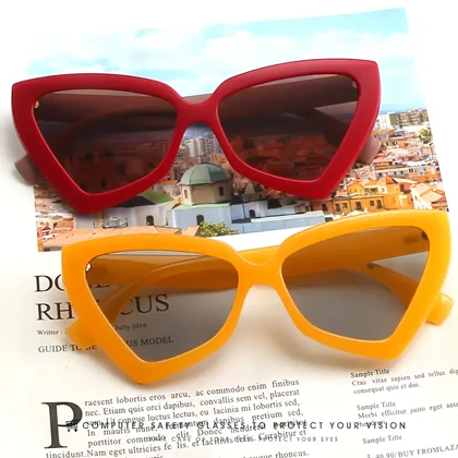 عینک مثلثی نارنجی