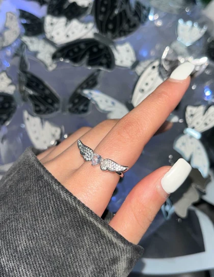 انگشتر جواهری قلب بالدار