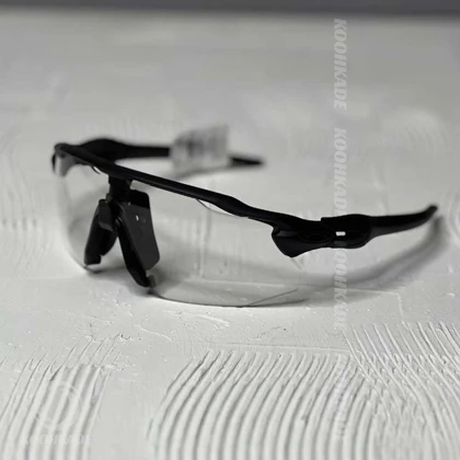 عینک فتوکرومیک اوکلی 4 لنز Black Chromic