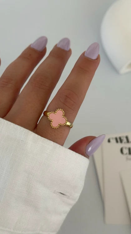 انگشتر ونکلیف صورتی