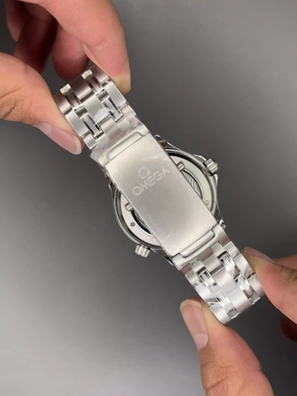 ساعت مچی امگا سیمستر اتوماتیک سیلور صفحه سبز Omega Seamaster Diver