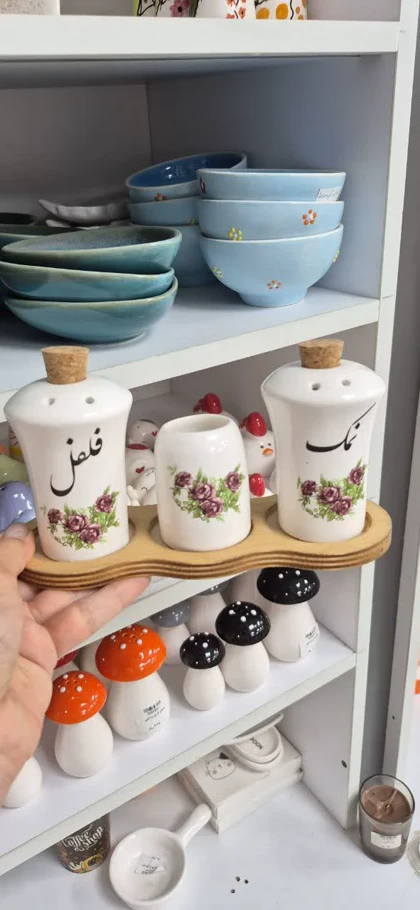 ست نمکدان گل سرخی سرامیک و چوب
