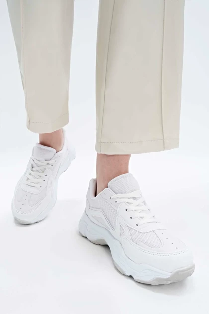 کتانی زنانه yaya-by-hotic yaya-by-hotic