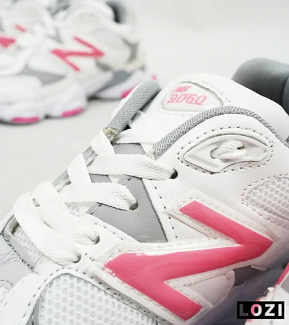 کفش کتانی زنانه طوسی سفید صورتی NEW BALANCE 9060