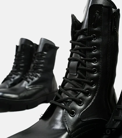 بوت مردانه چرمی مشکی ZARA