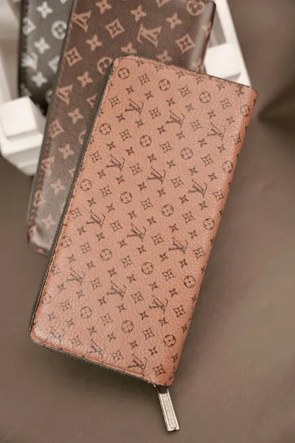 کیف پول زنانه