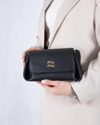 کیف پاسپورتی MIU MIU 971