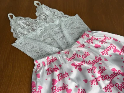 ست نیم‌تنه گیپور و شلوارک طرح باربی 127