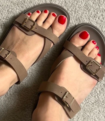صندل زنانه دو سگک انگشتی