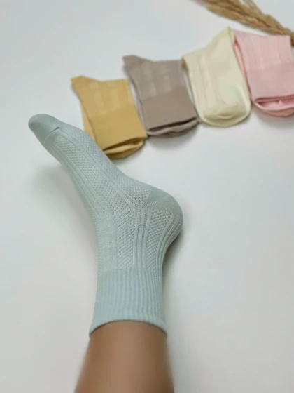 جوراب ساق‌دار زنانه