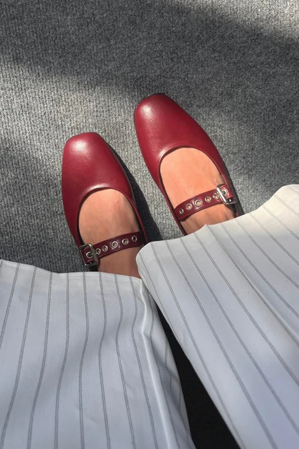 کالج زنانه استراسونس straswans