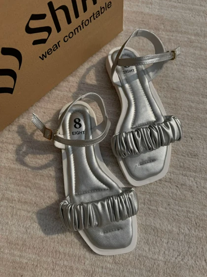 صندل پلیسه ایت 1583