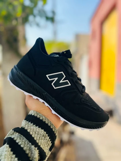 کفش اسپرت مردانه نیو بالانس (New Balance)