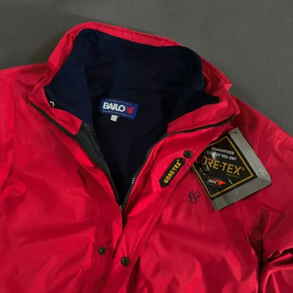 SIZE S-XS کاپشن دوپوش گورتکس حرفه ای استوک اورجینال از برند معتبر Bailo ایتالیا