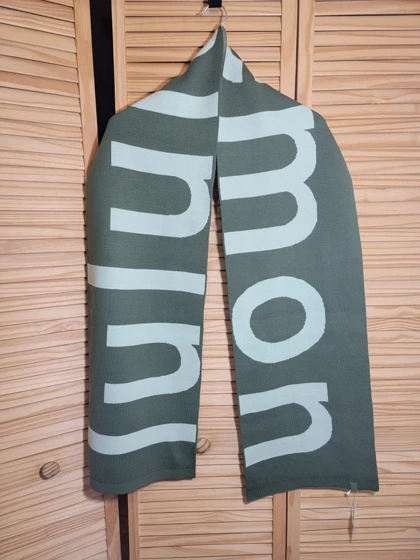شال گردن پشمی لولولمون Lululemon مدل Wool-Blend Knit Logo Scarf