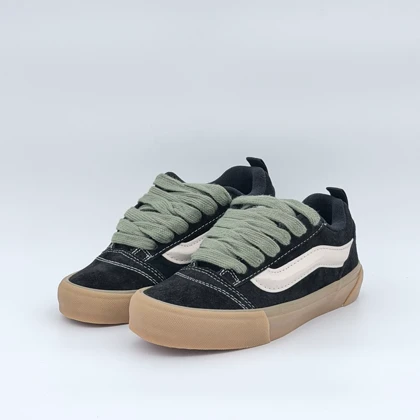 ونس نواسکول زیر گام مشکی /Vans knuskool black gum