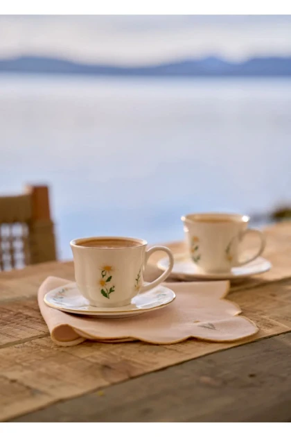 ست فنجان چای دو نفره Bella Maison مدل Daisy - کرم