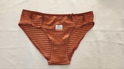 شورت زنانه تور طرح راه راه کد: 1031