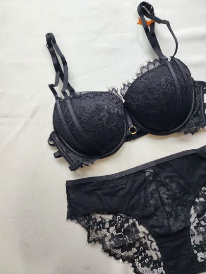 ست سوتین و شورت جکدار فنردار برند AngGee کد: 5307