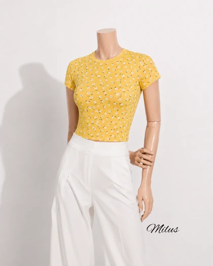 کراپ تیشرت گل‌گلی H&M