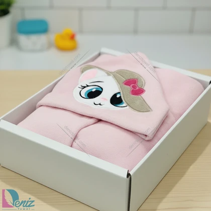 حوله کودک طرح لیدی کت صورتی
