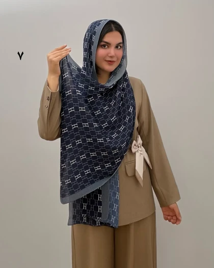 شال پلیسه سرمه ای طرحدار