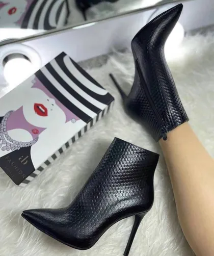 نیم بوت پاشنه‌بلند ژالین