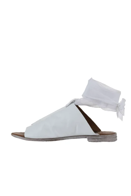 صندل زنانه بوئنو bueno