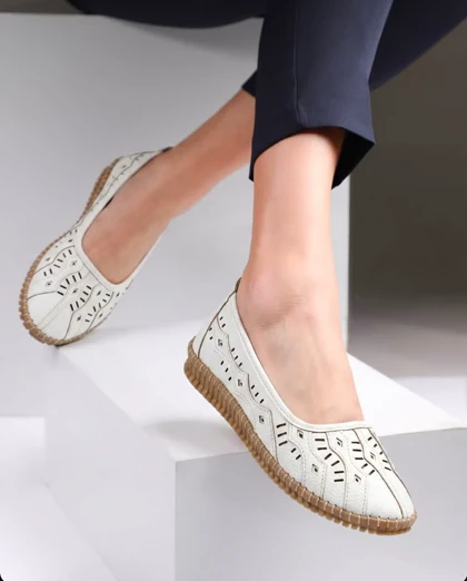 کفش زنانه طبی فرنو