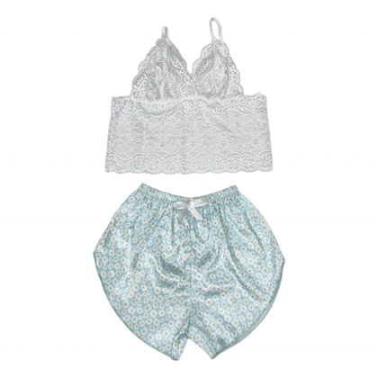 ست نیم‌تنه گیپور و شلوارک طرح بابونه 035