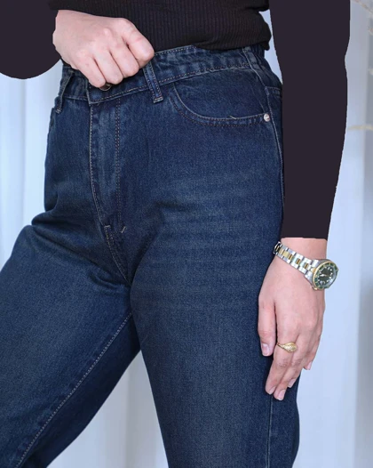 خرید شلوار جین نیم بگ زنانه سرمه‌ای کثیف Dirty Navy Semi Baggy Jeans کد 911600