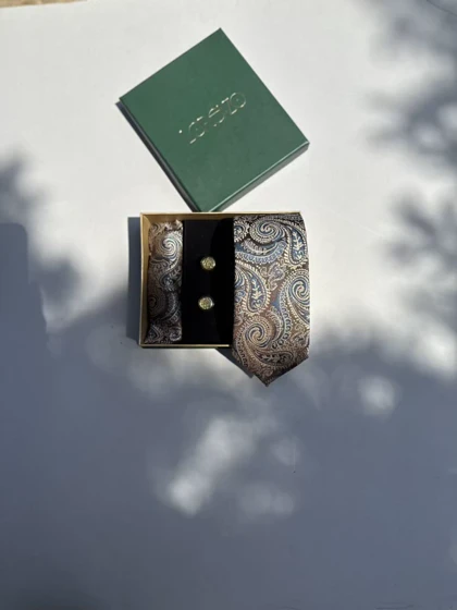 ست کراوات و دکمه و دستمال جیب 7049